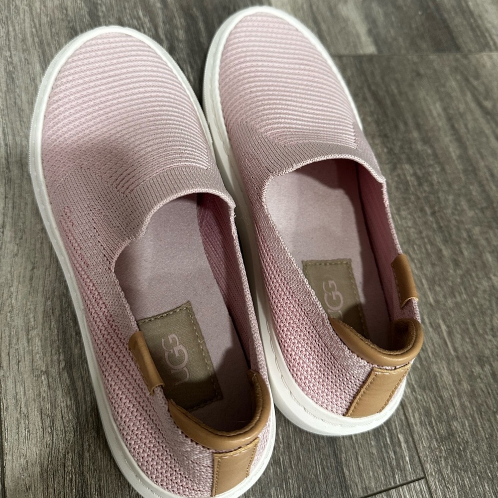 UGG Soft Pink Knit Slippers - Picture 13 of 14